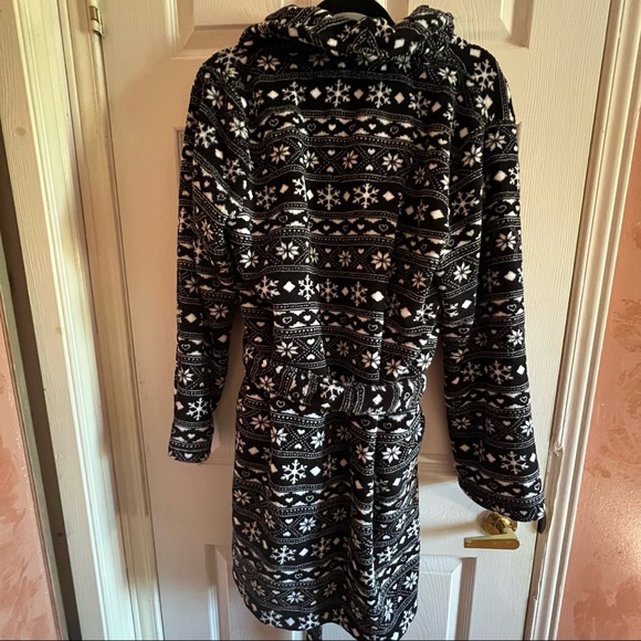 Rene Rofe Plush Patterned Fleece Robe women's size Large NWT - Picture 4 of 6